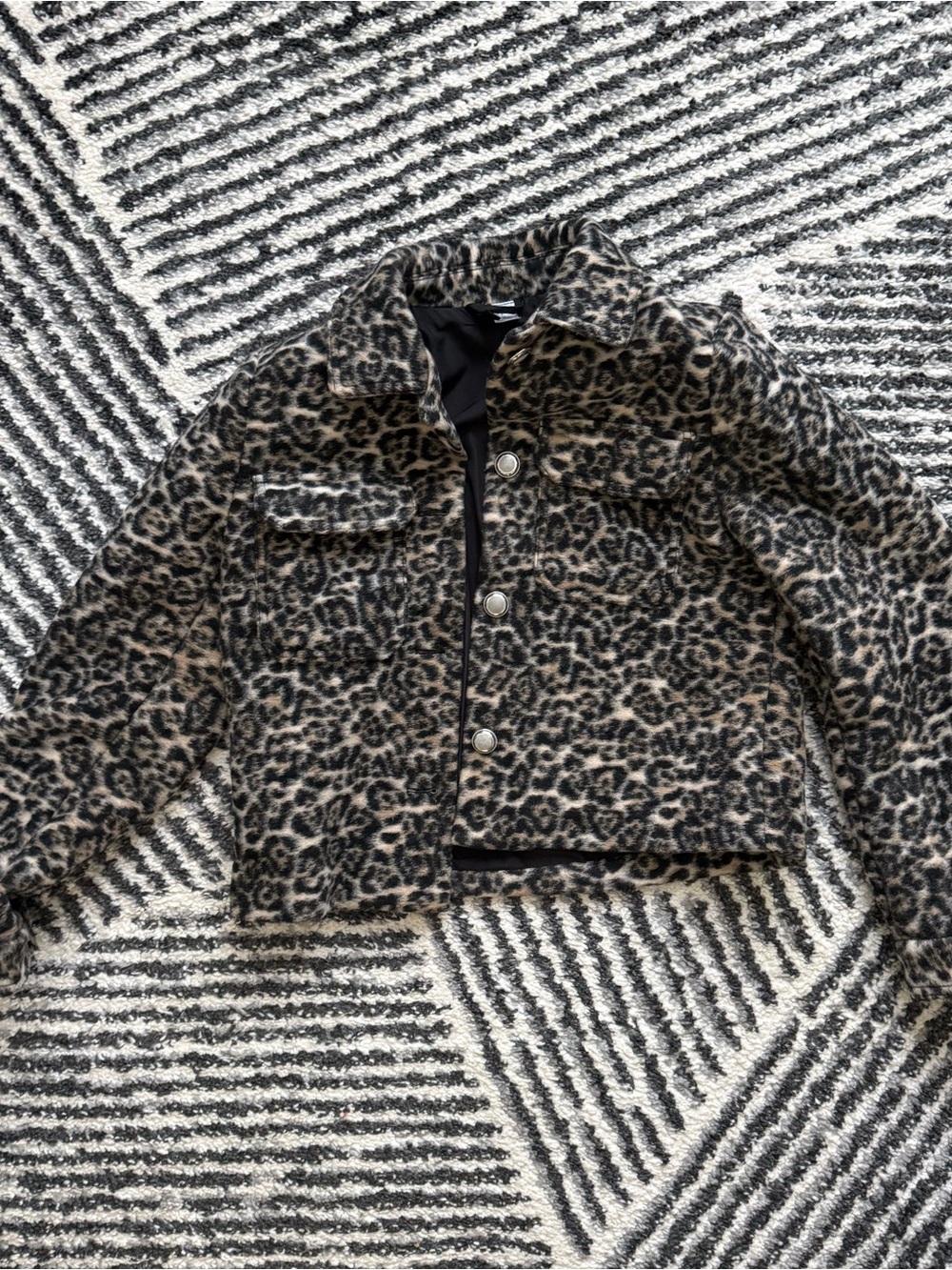 H&M Leopard Print Cropped Jacket - Picture 2 of 2